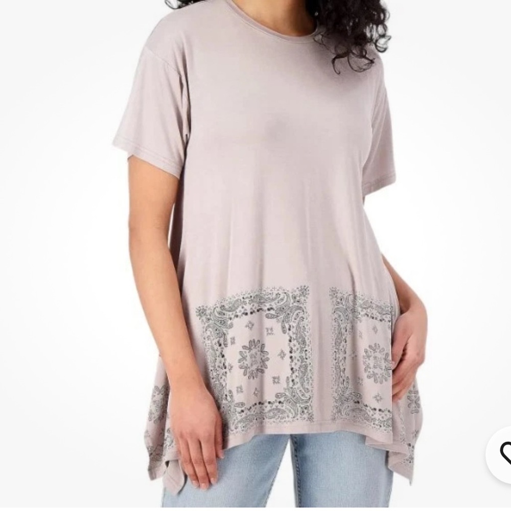 Laurie Felt Light Gray Embroidered Short Sleeve Tee